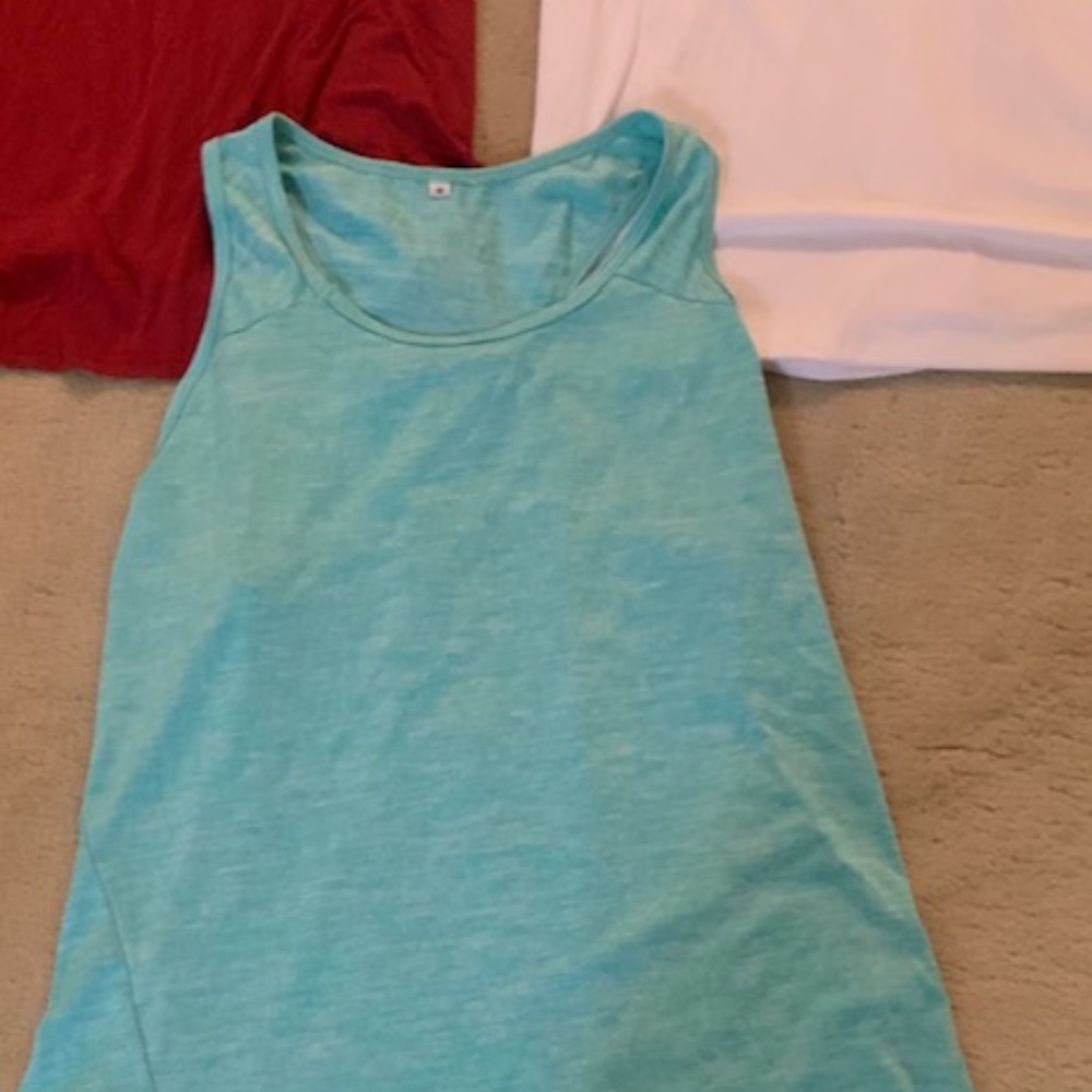 Size M Green Tank Top